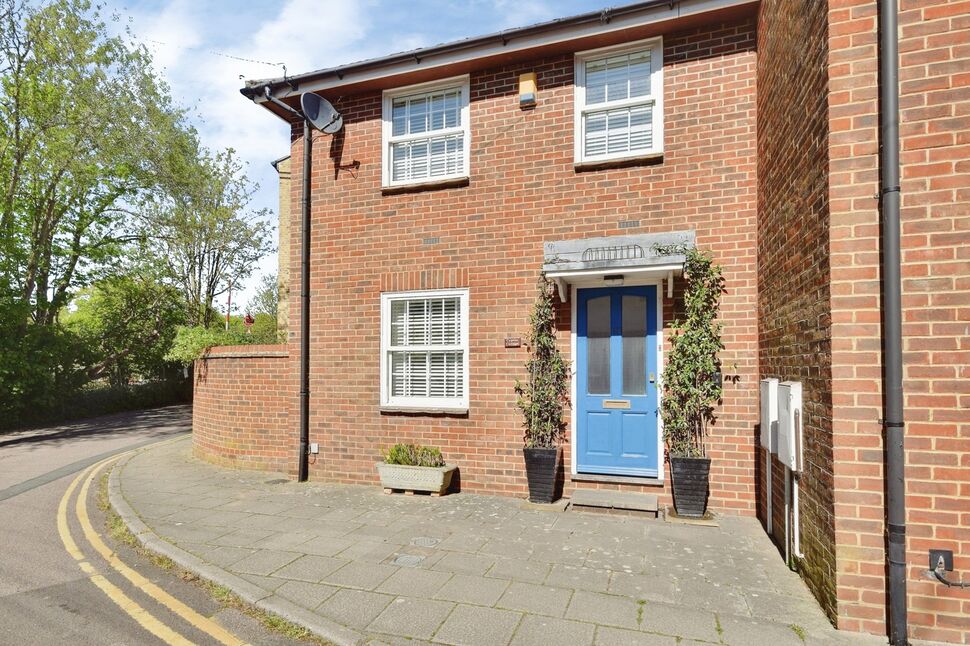 Main image of 2 bedroom End Terrace House for sale, Cyprus Place, Rye, East Sussex, TN31