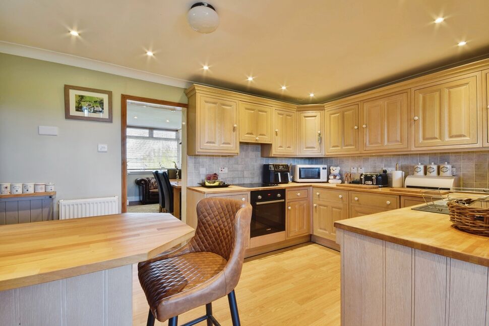 Kitchen / Breakfast Room