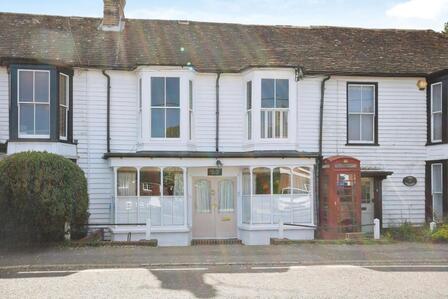 4 bedroom Mid Terrace House for sale