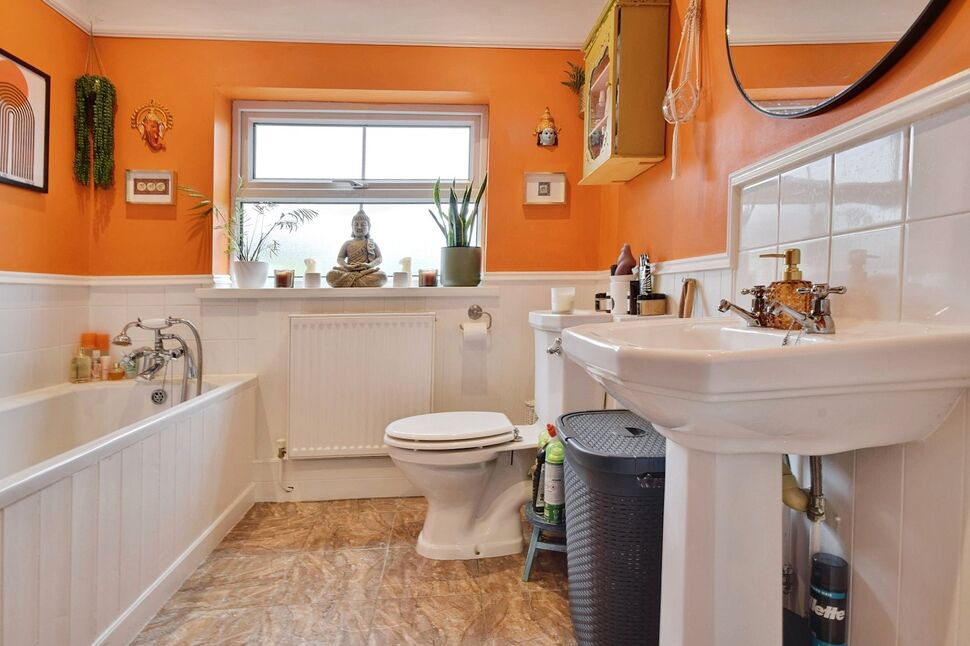 Bath / Shower Room WC