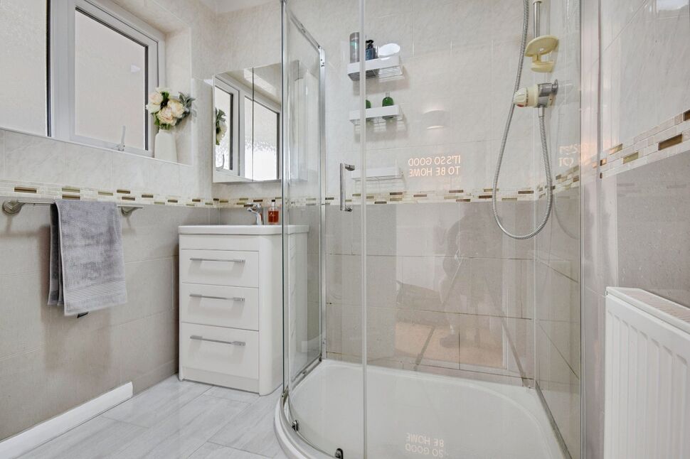 Shower Room WC