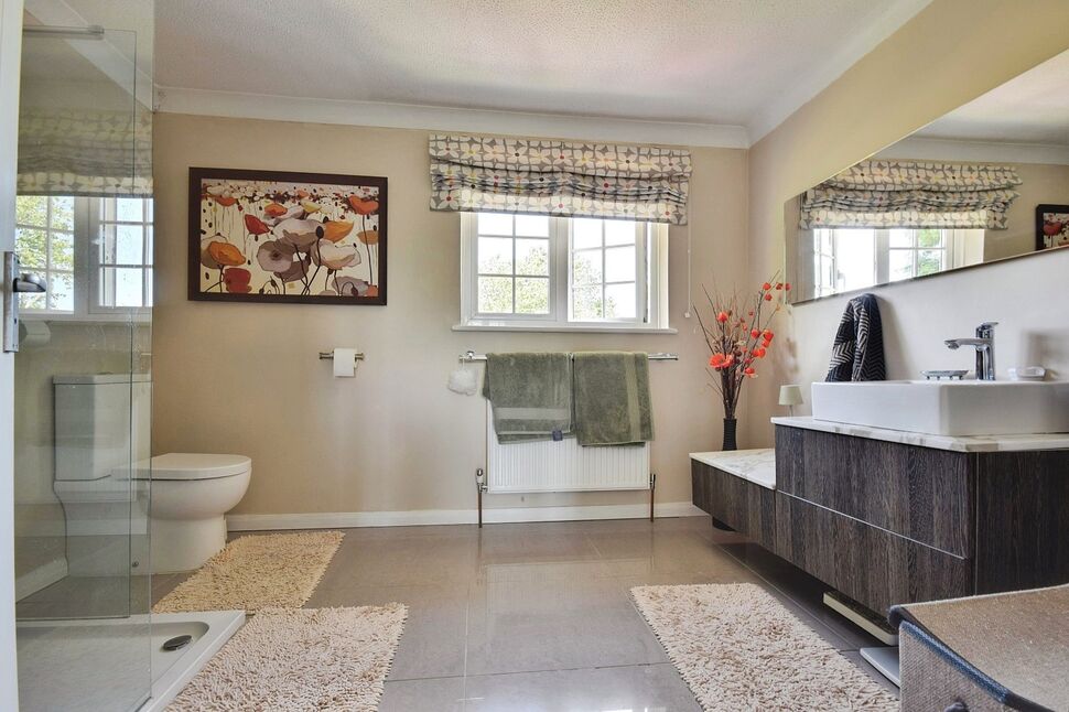 En-Suite Shower Room WC