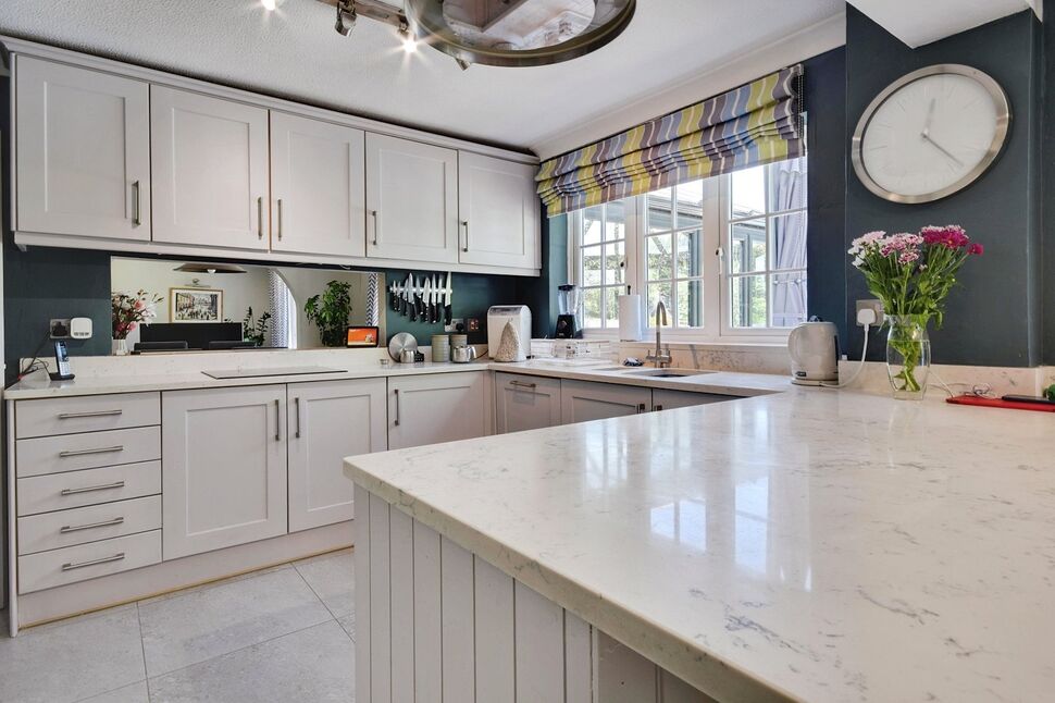 Kitchen / Breakfast Room
