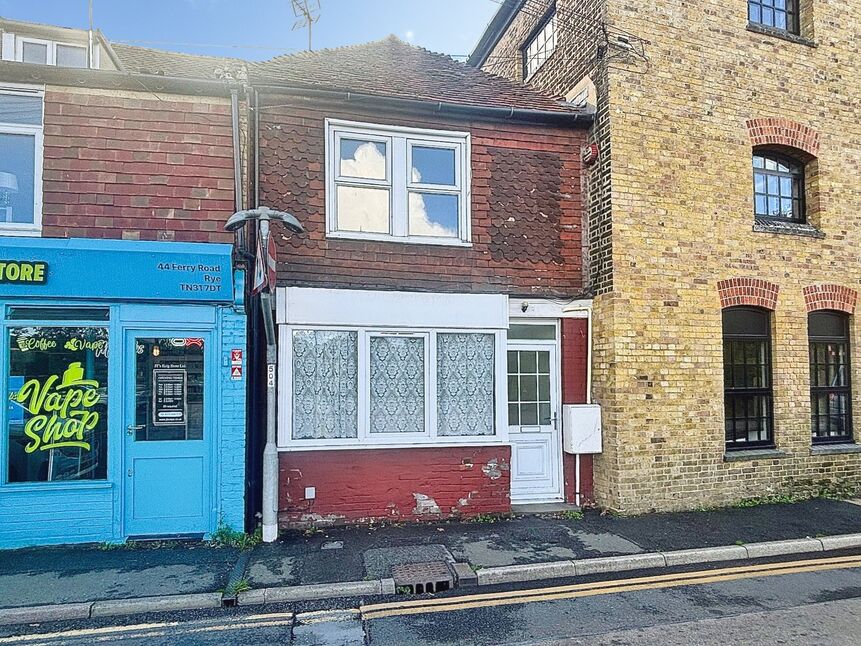 Main image of 2 bedroom Mid Terrace House for sale, Ferry Road, Rye, TN31