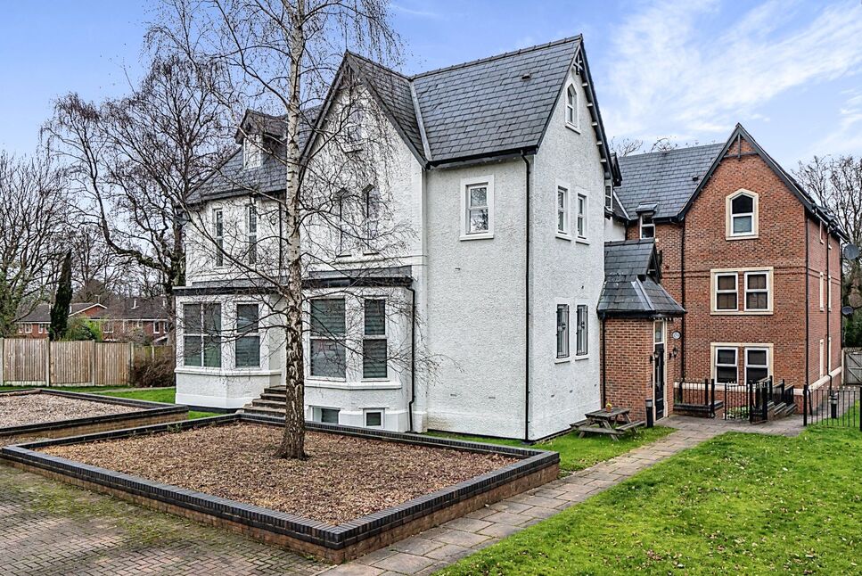 Main image of 2 bedroom Flat for sale, Ash Lea Grange, 1 Half Edge Lane, Manchester, M30