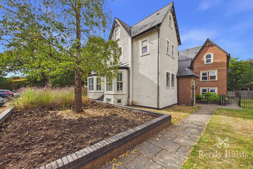Main image of 2 bedroom Flat for sale, Ash Lea Grange, 1 Half Edge Lane, Manchester, M30