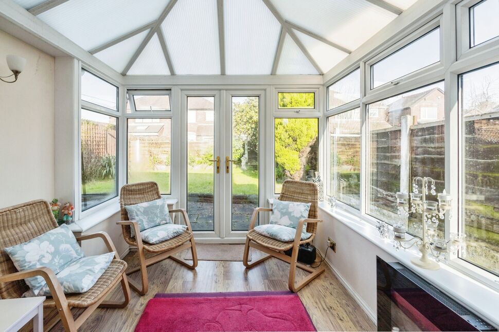 3 bedroom Detached House for sale, Gore Crescent, Salford, M5 £335,000