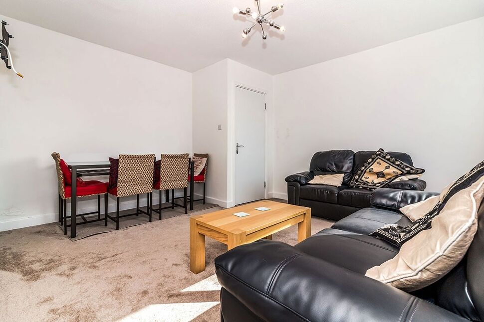 Living Room / Dining Room