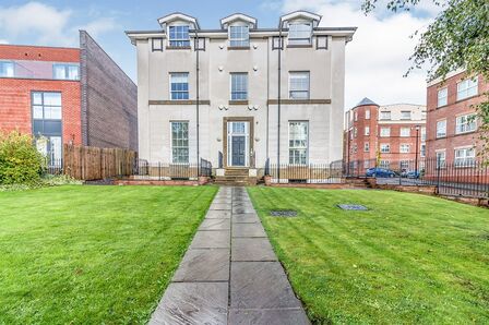Great Clowes Street, 2 bedroom Flat to rent, &pound;1,250 pcm