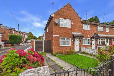 3 bedroom End Terrace House for sale