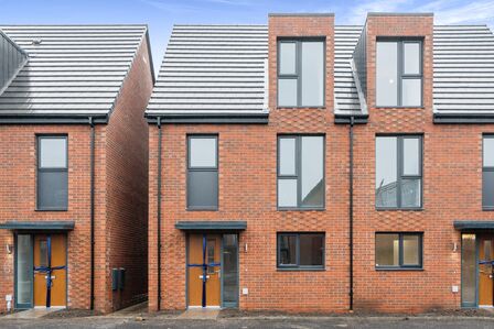Amersham Street, 4 bedroom Semi Detached Property to rent, £1,750 pcm