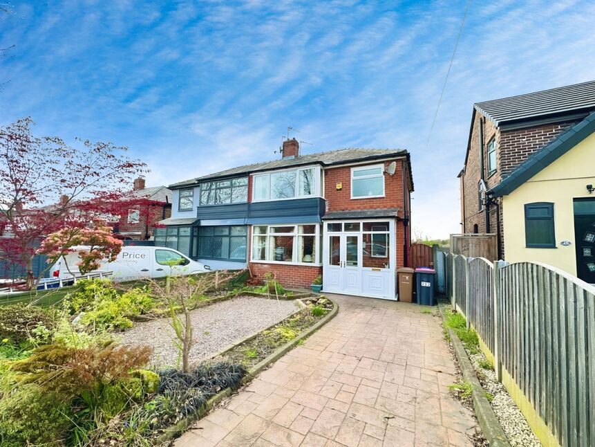3 bedroom Semi Detached House for sale, Lancaster Road, Salford, M6 £