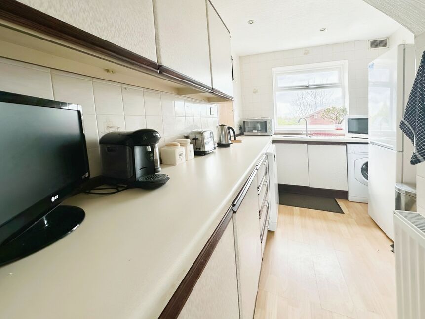 3 bedroom Semi Detached House for sale, Lancaster Road, Salford, M6 £