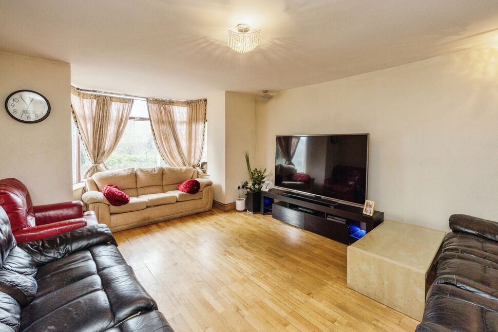 6 Elegant Period Properties For Sale