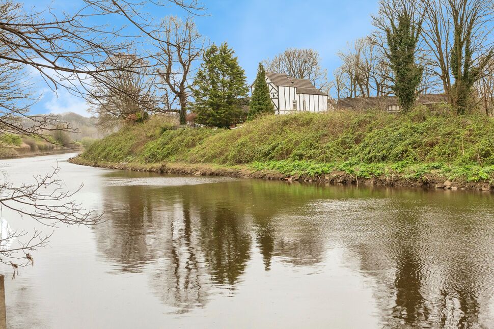 6 Elegant Period Properties For Sale