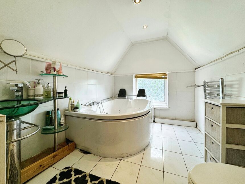 6 Elegant Period Properties For Sale