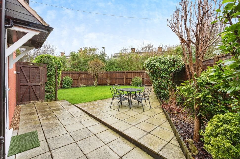 3 bedroom Semi Detached House for sale, Bradfield Avenue, Salford, M6