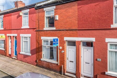 2 bedroom Mid Terrace House to rent