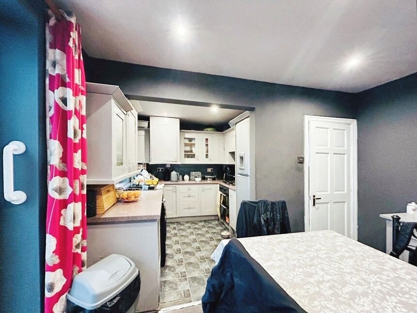 3 bedroom Semi Detached House for sale, Littleton Road, Salford, M7 £