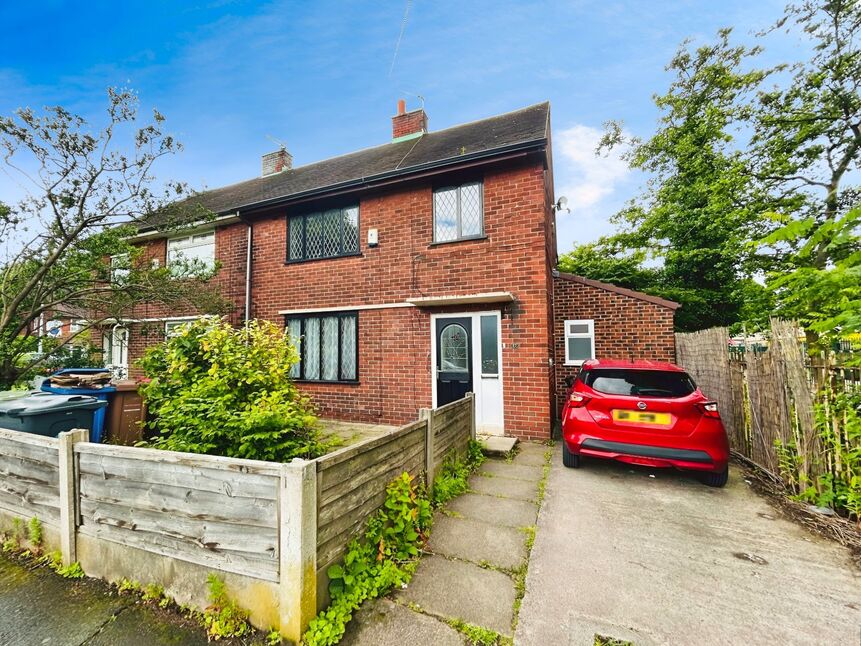 3 bedroom Semi Detached House for sale, Stott Lane, Salford, M6 £200,000