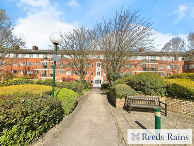 2 bedroom  Flat for sale