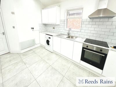 Liverpool Street, 1 bedroom  Flat to rent, £900 pcm