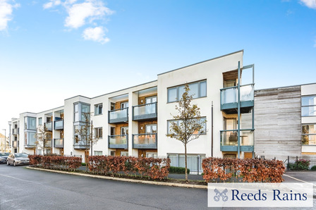 Christie Lane, 2 bedroom  Flat to rent, £1,300 pcm