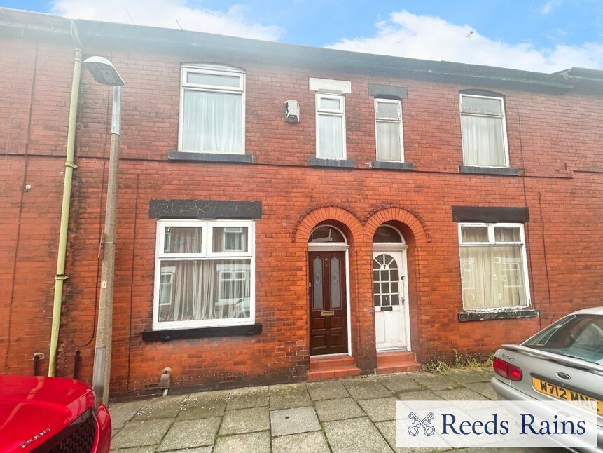 2 bedroom Mid Terrace House for sale