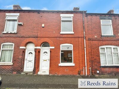 2 bedroom Mid Terrace House for sale