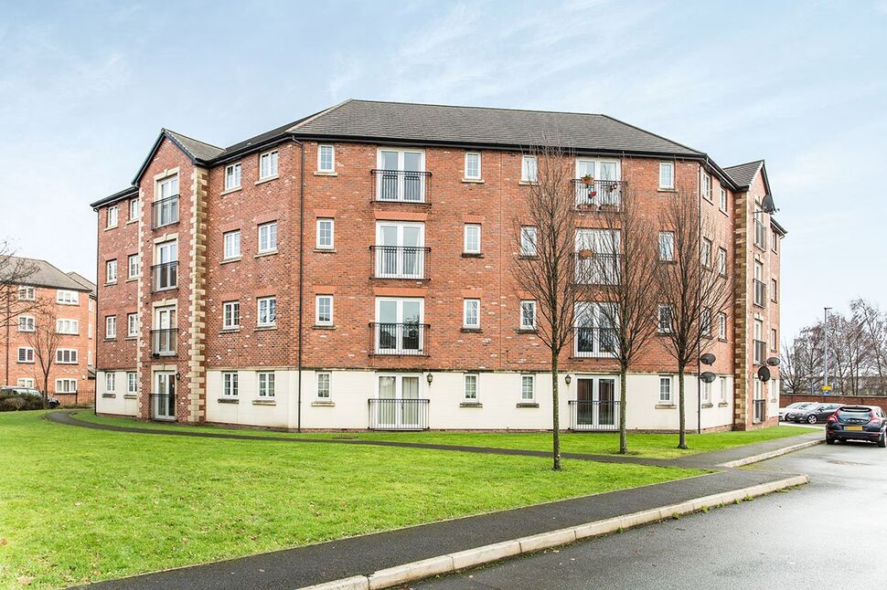 Main image of 1 bedroom Flat for sale, Giants Seat Grove, Swinton, Greater Manchester, M27