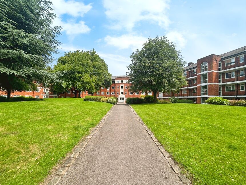 Main image of 2 bedroom Flat for sale, Eccles New Road, Salford, Greater Manchester, M5