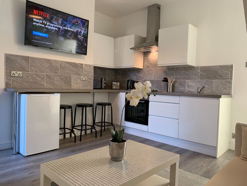 4 bedroom Mid Terrace House for sale