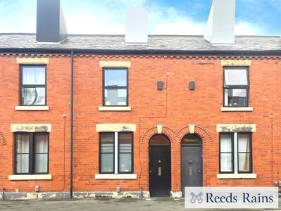 2 bedroom Mid Terrace House to rent