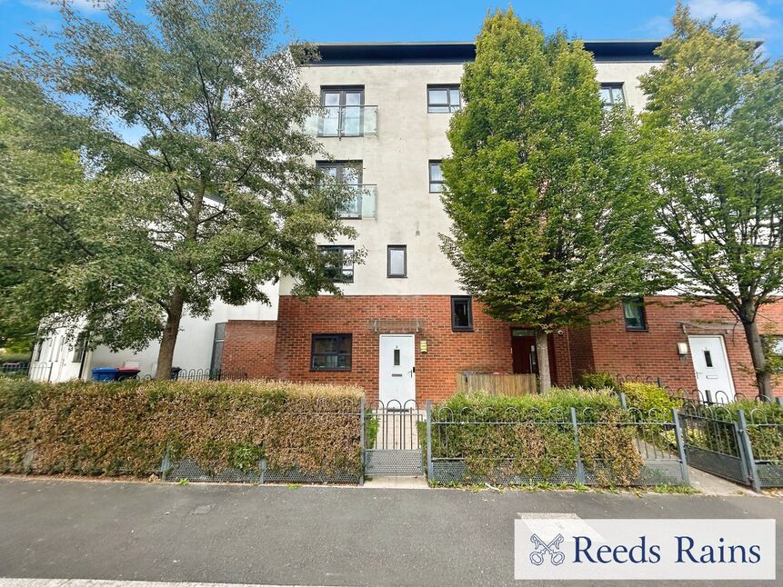 Main image of 3 bedroom  Flat for sale, Lord Street, Salford, Greater Manchester, M7