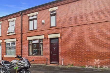 Milnthorpe Street, 2 bedroom Mid Terrace House for sale, &pound;145,000