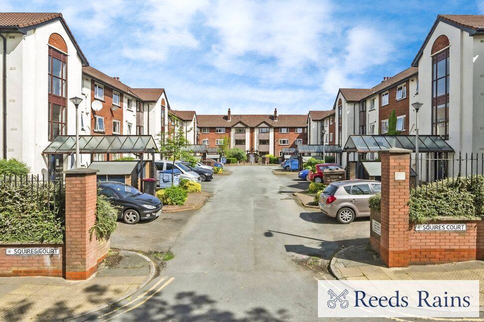 Main image of 3 bedroom  Flat to rent, Canterbury Gardens, Salford, Greater Manchester, M5
