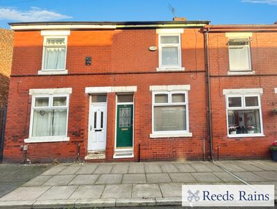 2 bedroom Mid Terrace House for sale
