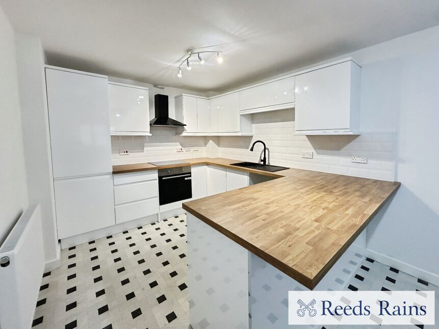 Open Plan Living / Kitchen