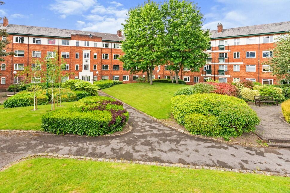 1 bedroom Flat for sale