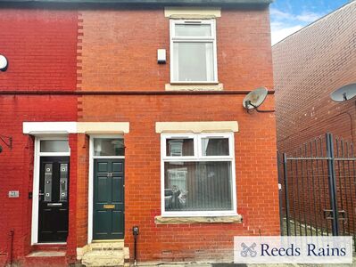2 bedroom Mid Terrace House to rent