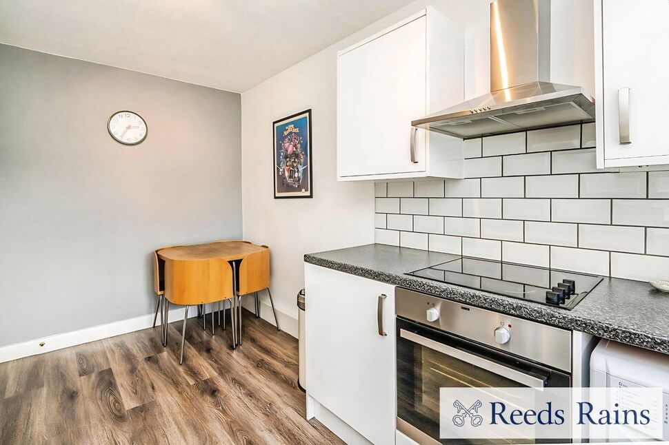 Kitchen / Dining Area