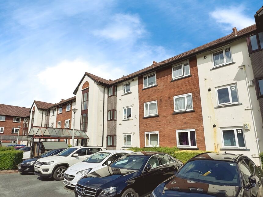 Main image of 2 bedroom Flat for sale, Canterbury Gardens, Salford, Greater Manchester, M5