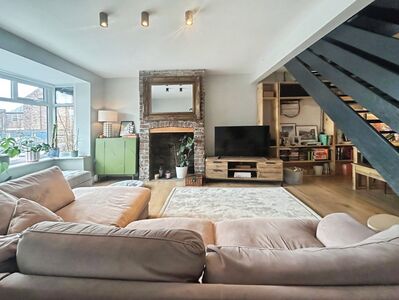 2 bedroom Mid Terrace House for sale