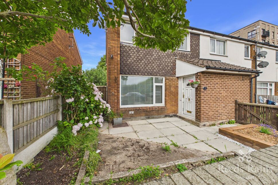 Main image of 4 bedroom End Terrace House for sale, Guy Fawkes Street, Salford, M5