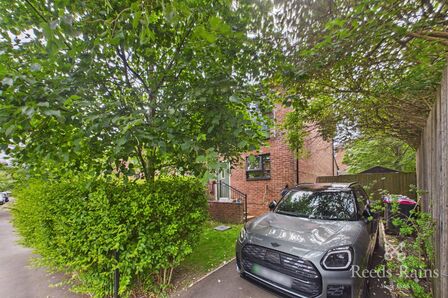 Meadow Road, 3 bedroom Semi Detached House for sale, &pound;370,000
