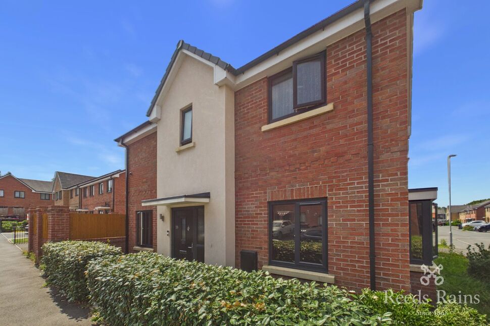Main image of 3 bedroom Semi Detached House for sale, Egmont Street, Salford, Greater Manchester, M6