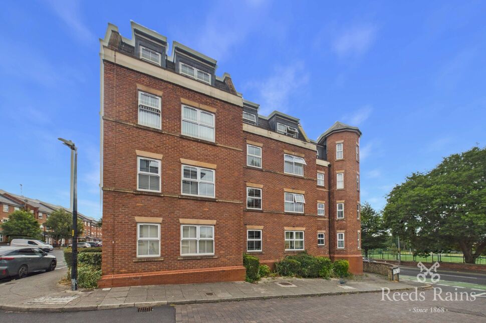 Main image of 2 bedroom Flat for sale, Great Clowes Street, Salford, Greater Manchester, M7