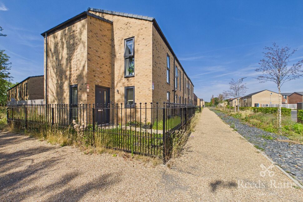 Main image of 2 bedroom End Terrace House to rent, Ribot Walk, Salford, Greater Manchester, M6