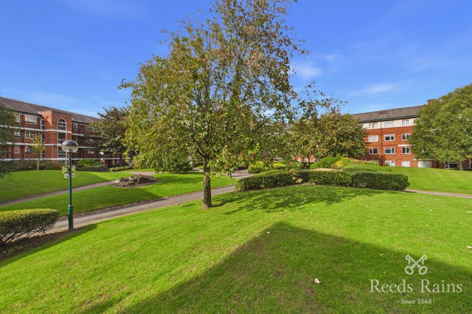 Main image of 2 bedroom Flat for sale, Eccles New Road, Salford, Greater Manchester, M5