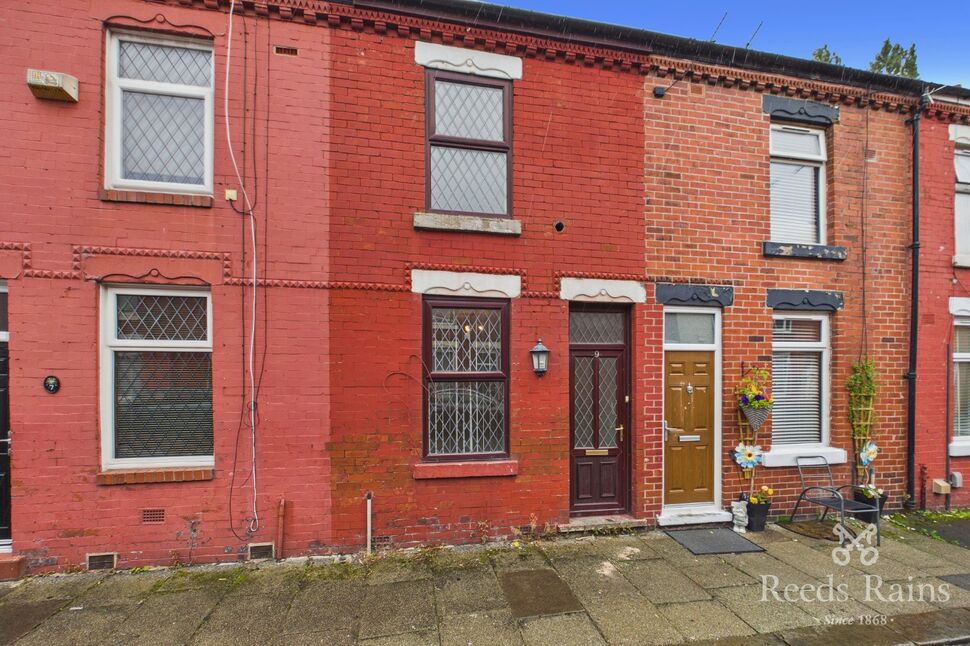 2 bedroom Mid Terrace House to rent